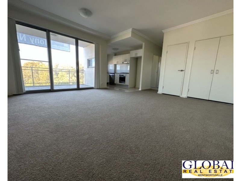 120/2 Quinn St Florence St, South Wentworthville NSW 2145