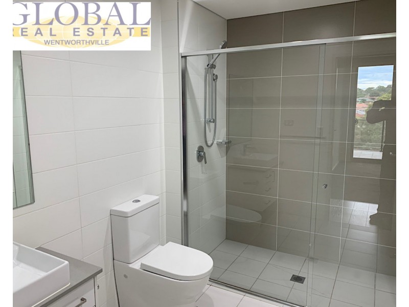 302/52  Dunmore St, Wentworthville NSW 2145