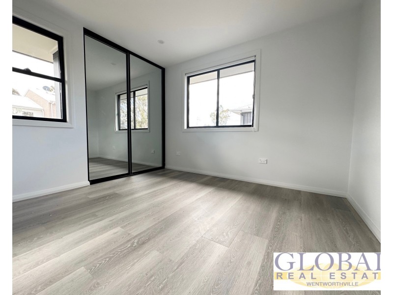 2 Markham Ave, Penrith NSW 2750