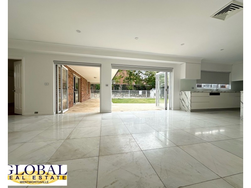 29  Strathalbyn Drive, Oatlands NSW 2117