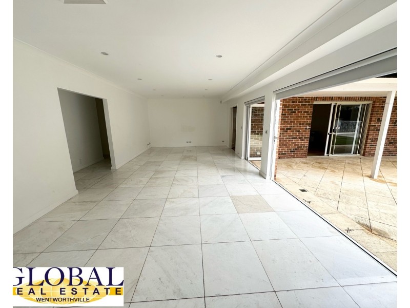 29  Strathalbyn Drive, Oatlands NSW 2117