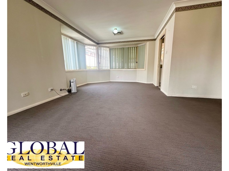 4 Mandarin way, Glenwood NSW 2768