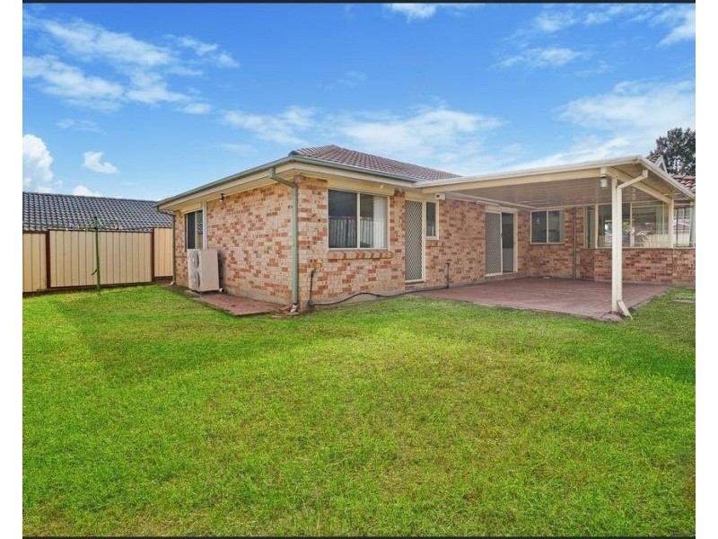 4 Mandarin way, Glenwood NSW 2768