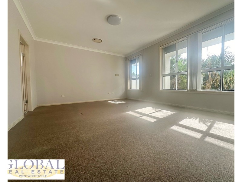 49 Lower Mount St, Wentworthville NSW 2145