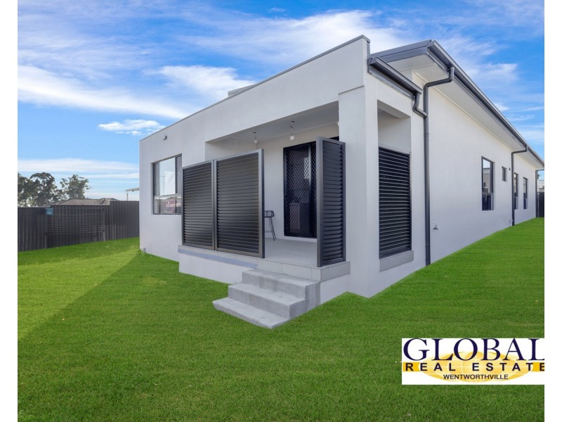 9 Amit Rd, Claremont Meadows NSW 2747