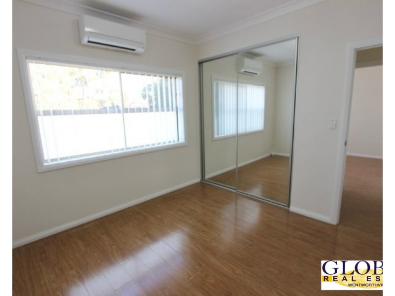 14 Flamingo Pl, Pendle Hill NSW 2145