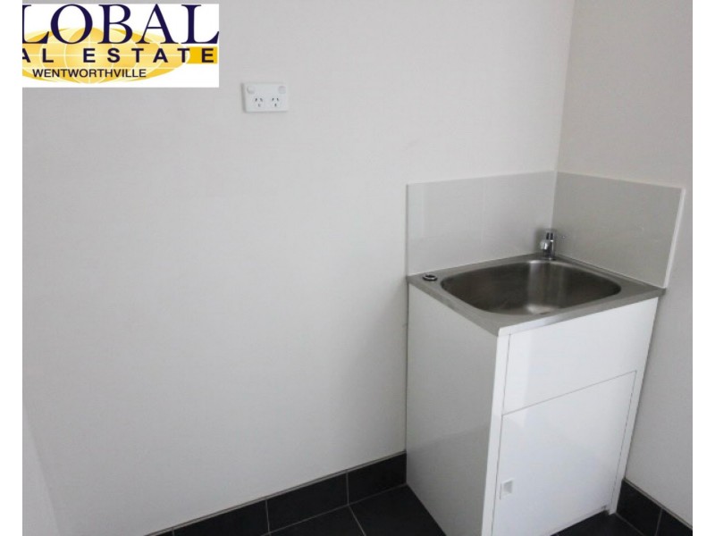 14 Flamingo Pl, Pendle Hill NSW 2145