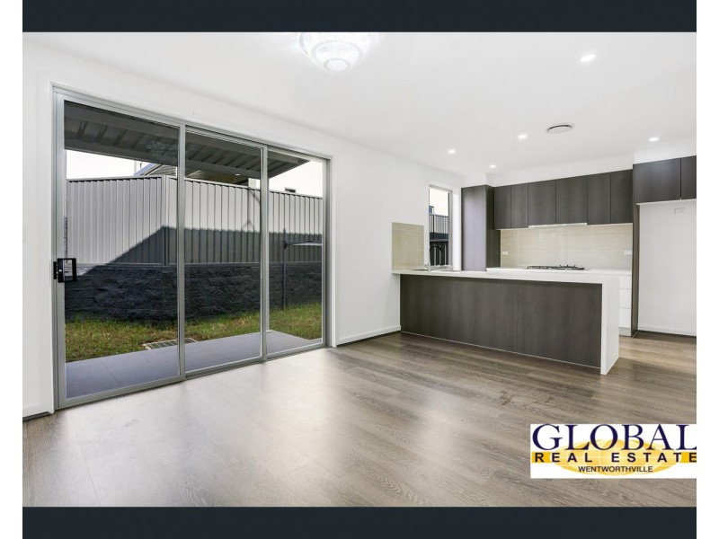 73 Oramzi Rd, Girraween NSW 2145