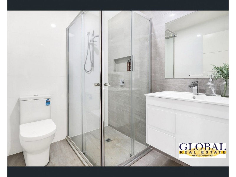 73 Oramzi Rd, Girraween NSW 2145