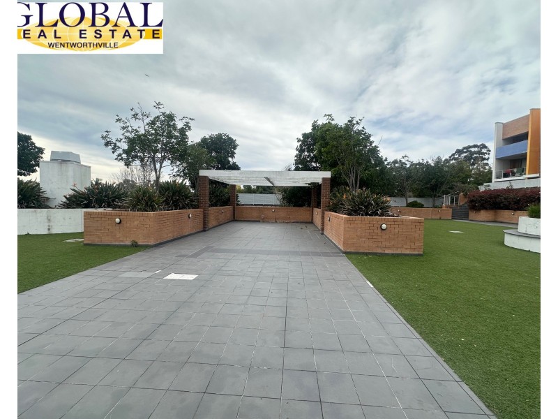 2/29-33 Darcy Rd, Westmead NSW 2145