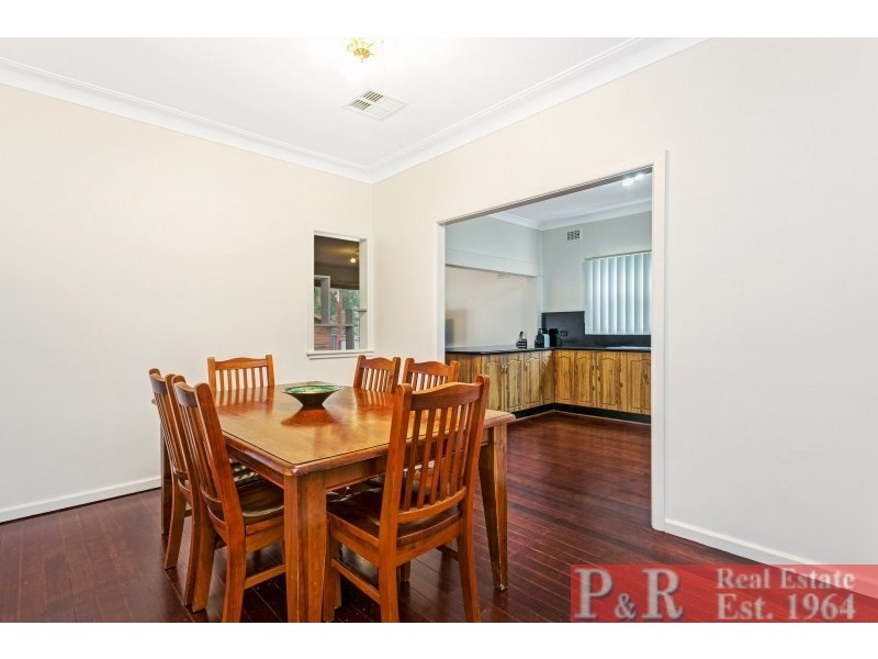28 Roseview Avenue, Roselands NSW 2196