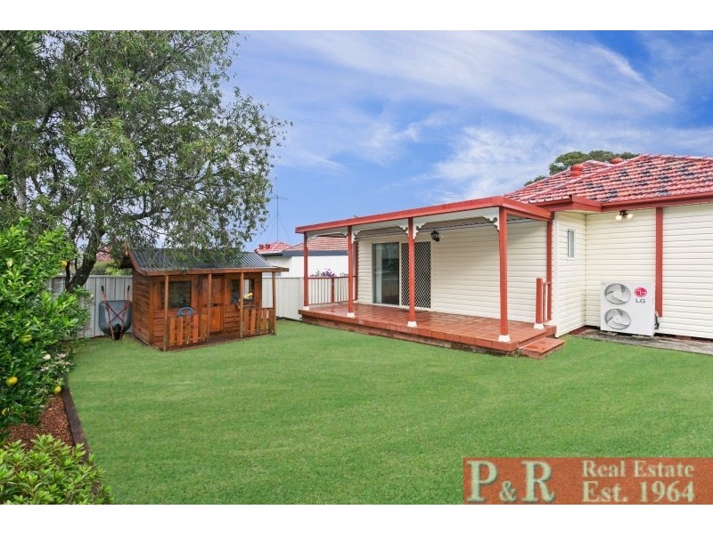 28 Roseview Avenue, Roselands NSW 2196