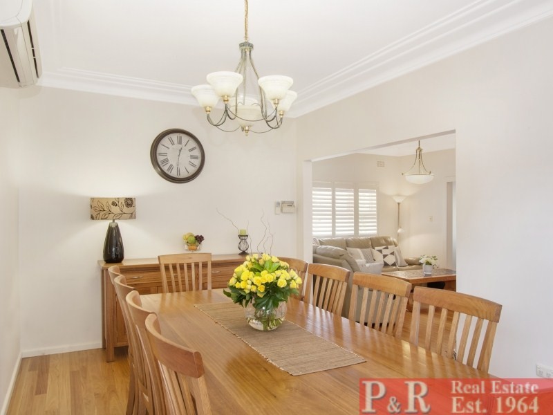 8 Tallawalla Street, Beverly Hills NSW 2209