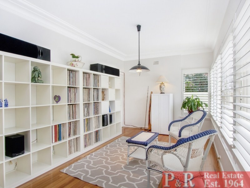 8 Tallawalla Street, Beverly Hills NSW 2209