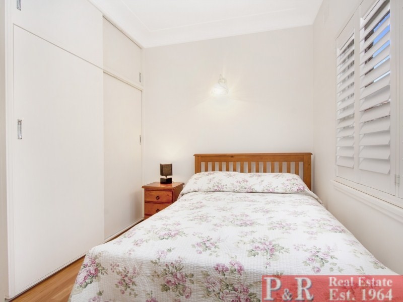 8 Tallawalla Street, Beverly Hills NSW 2209