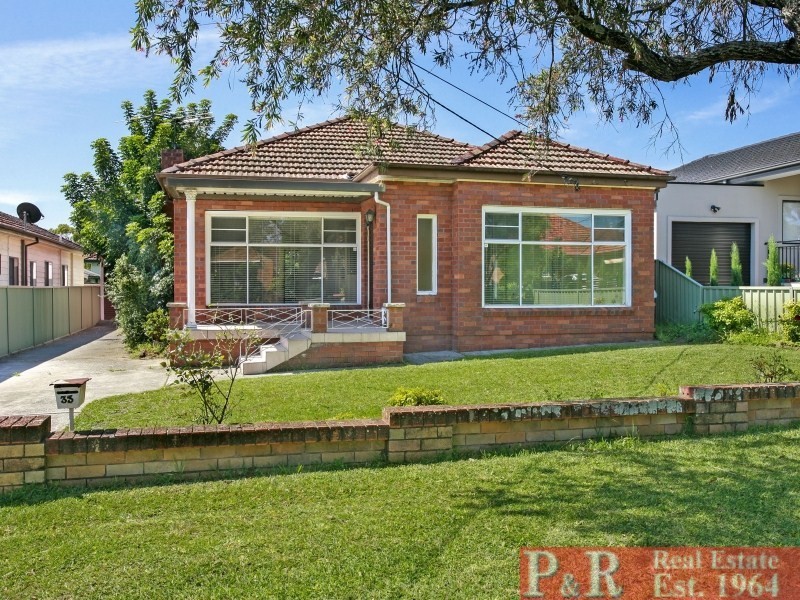33 Glendale Avenue, Narwee NSW 2209
