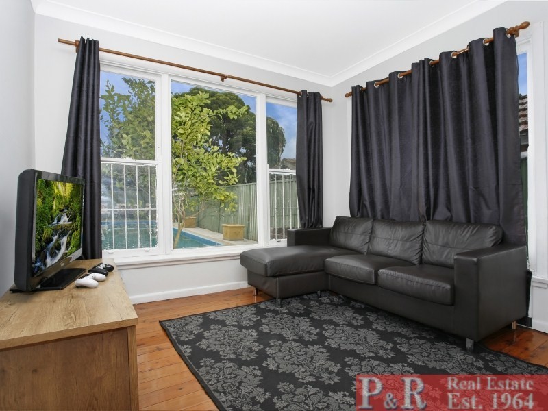 60 Tallawalla Street, Beverly Hills NSW 2209