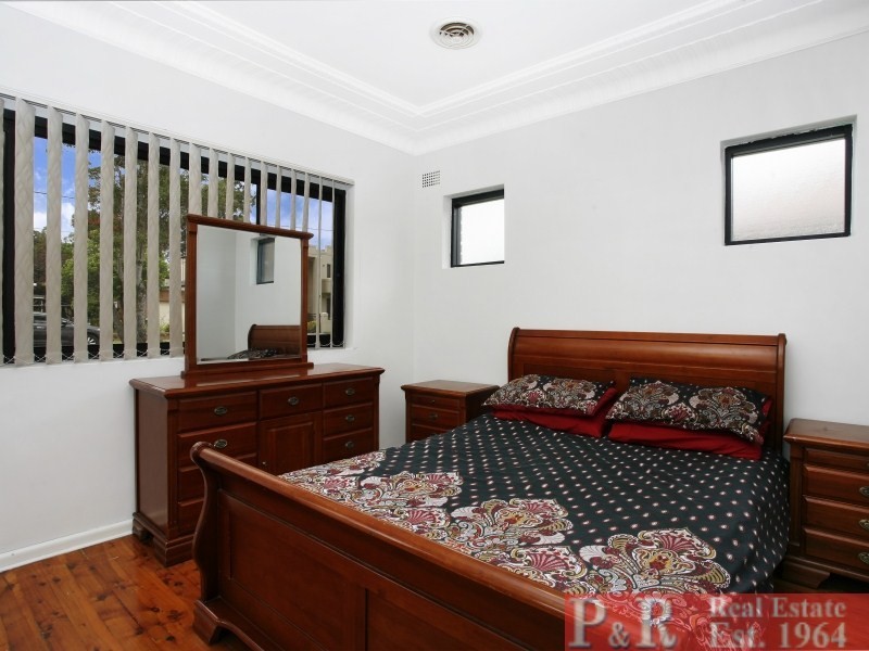 60 Tallawalla Street, Beverly Hills NSW 2209