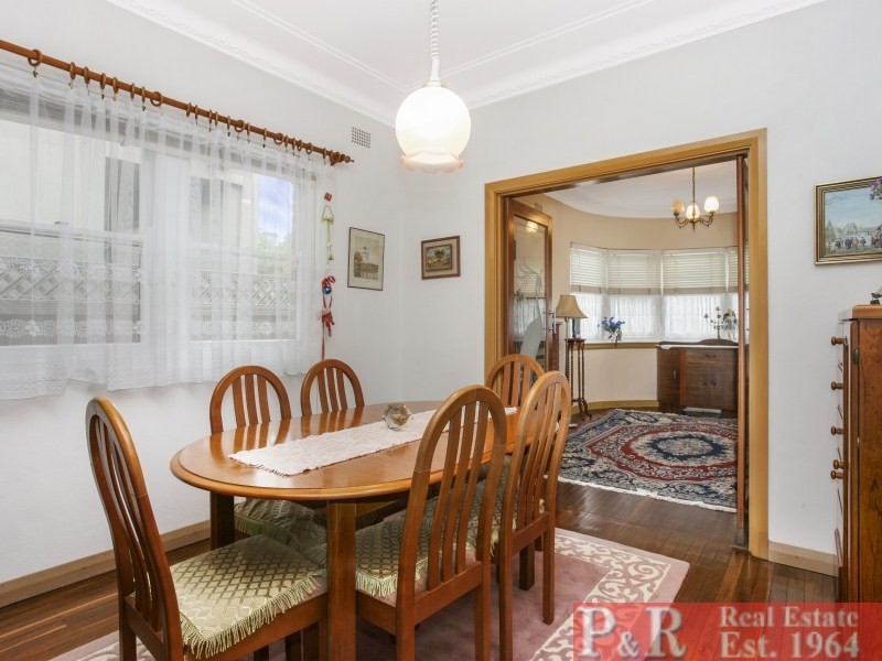 8 Ponyara Road, Beverly Hills NSW 2209