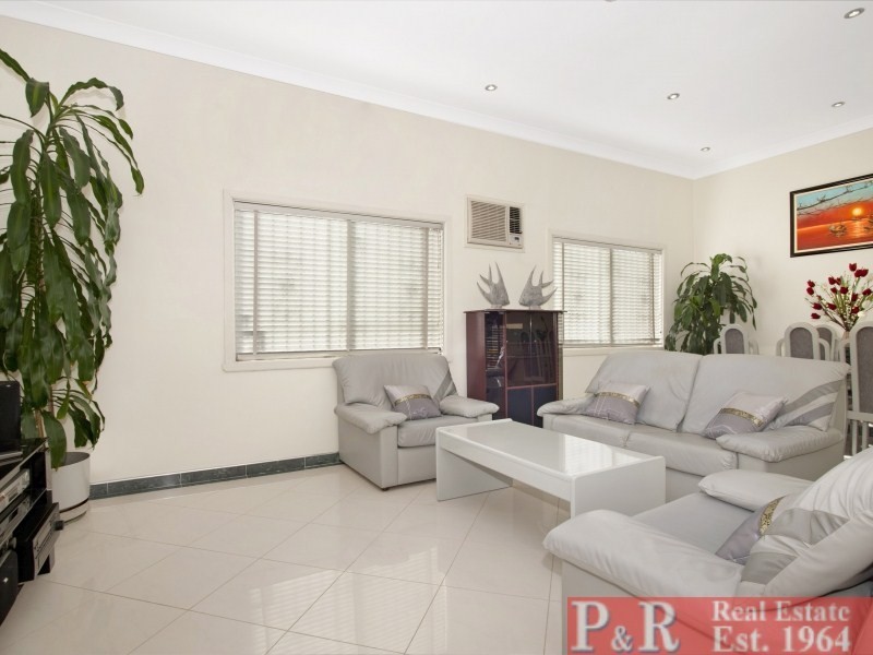 12 Draper Avenue, Roselands NSW 2196