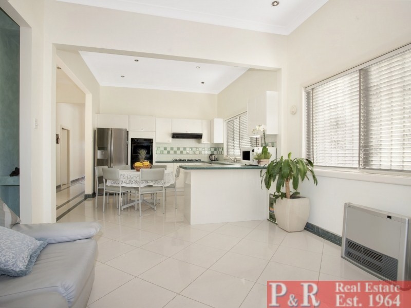 12 Draper Avenue, Roselands NSW 2196