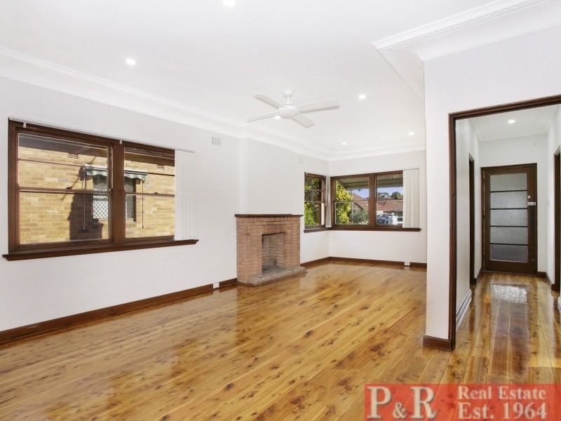 31 Tallawalla Street, Beverly Hills NSW 2209