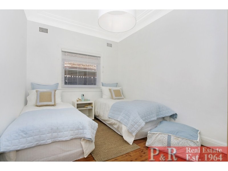 6 Tallawalla Street, Beverly Hills NSW 2209