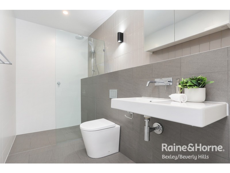 11 Rhonda Avenue, Narwee NSW 2209