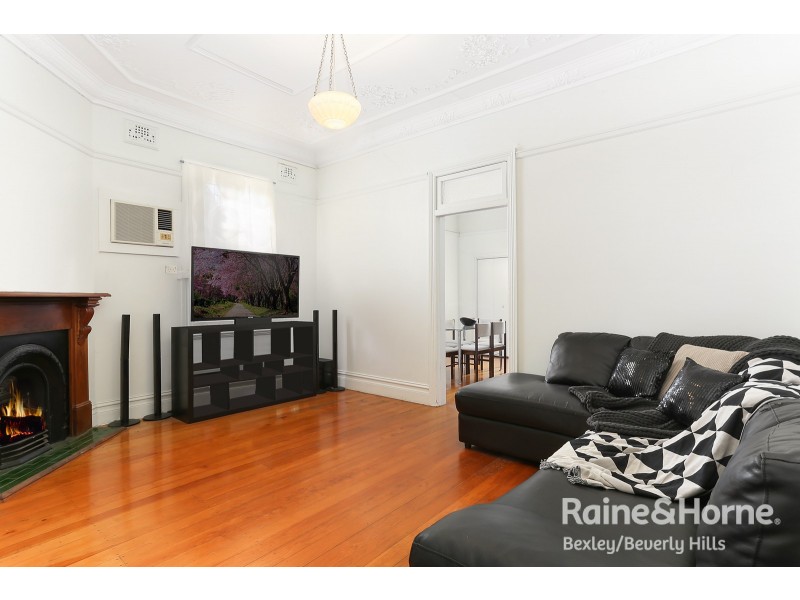 196 Queen Victoria Street, Bexley NSW 2207