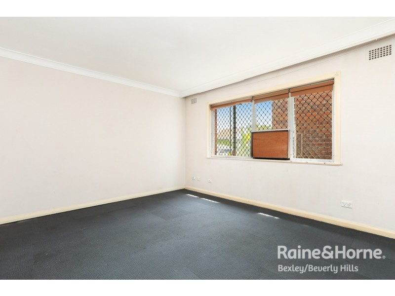79 Kingsway, Kingsgrove NSW 2208