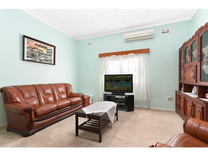 25 Rogers Street, Roselands NSW 2196