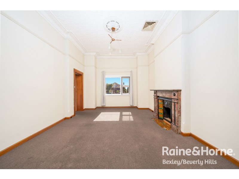 1/51 Gloucester Road, Hurstville NSW 2220