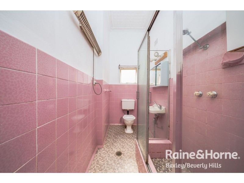 1/51 Gloucester Road, Hurstville NSW 2220