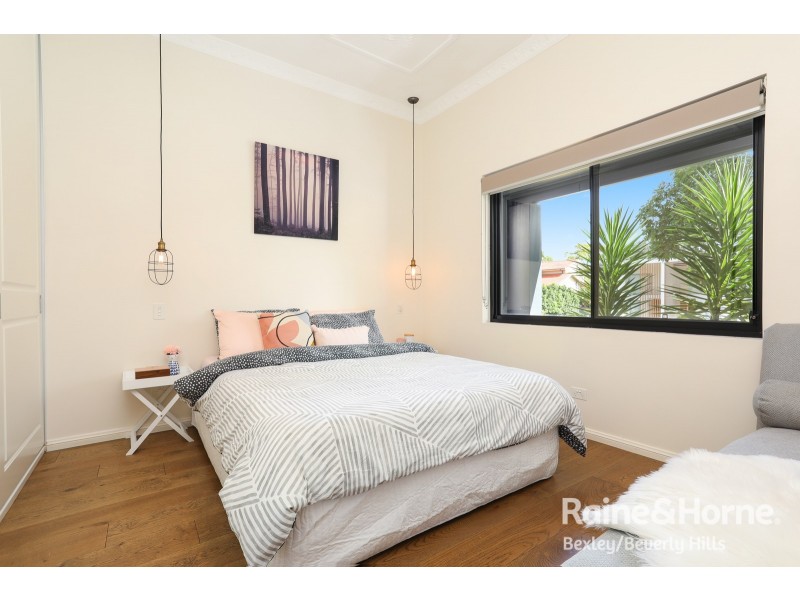 32 Preddys Road, Bexley NSW 2207