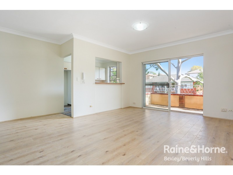 13/26-30 Hampton Court Road, Carlton NSW 2218