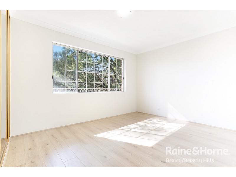 13/26-30 Hampton Court Road, Carlton NSW 2218