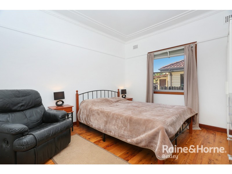 92 Stoddart Street, Roselands NSW 2196