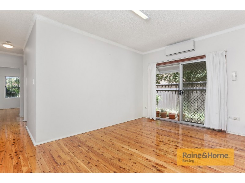 2/33 Claremont Street, Campsie NSW 2194