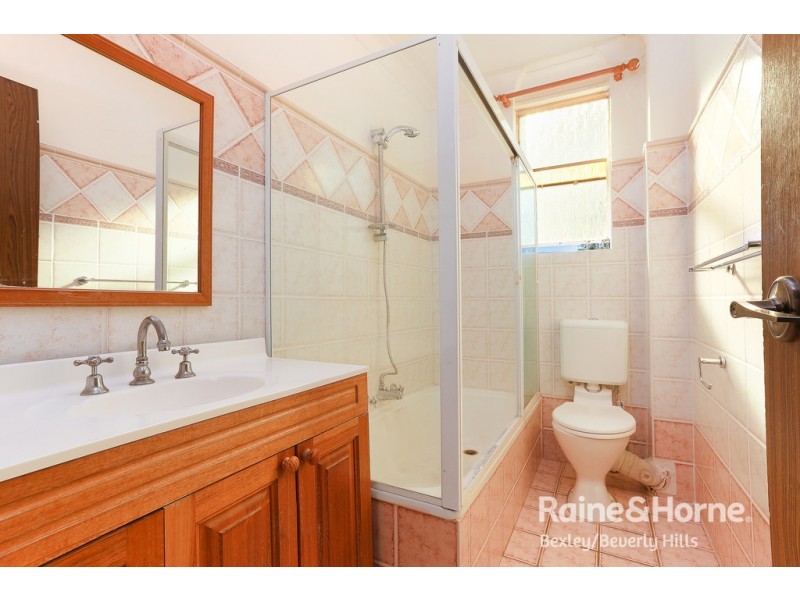 33/168 Greenacre Road, Bankstown NSW 2200
