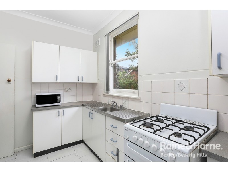 6 Junee Crescent, Kingsgrove NSW 2208