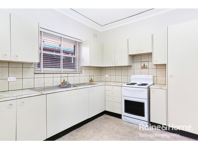 16 Todd Street, Kingsgrove NSW 2208