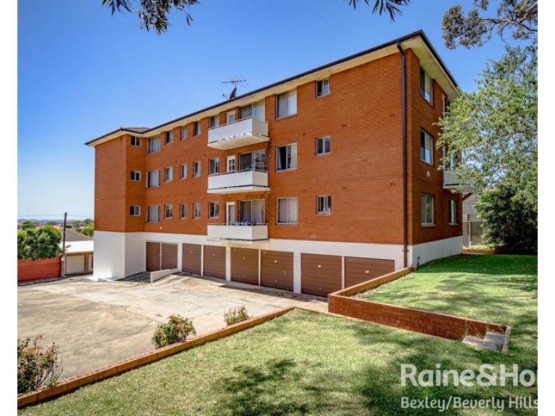 2/56 Cronulla Street, Carlton NSW 2218