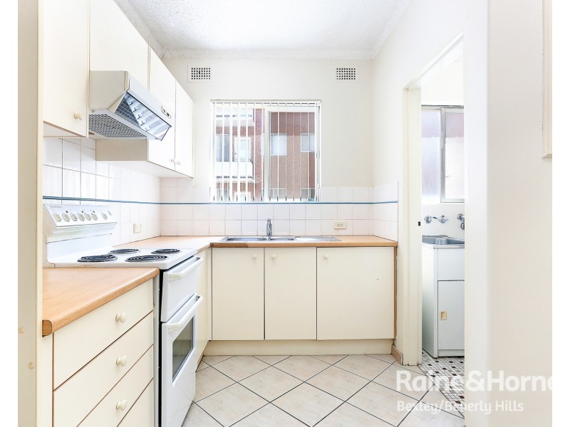 2/56 Cronulla Street, Carlton NSW 2218
