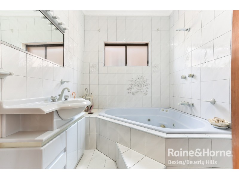 252 Wollongong Road, Arncliffe NSW 2205