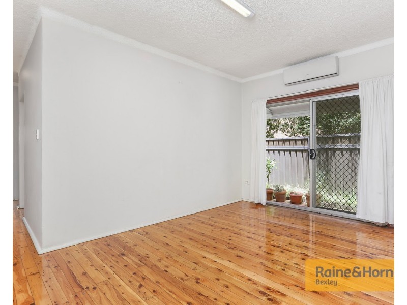 2/33 Claremont Street, Campsie NSW 2194