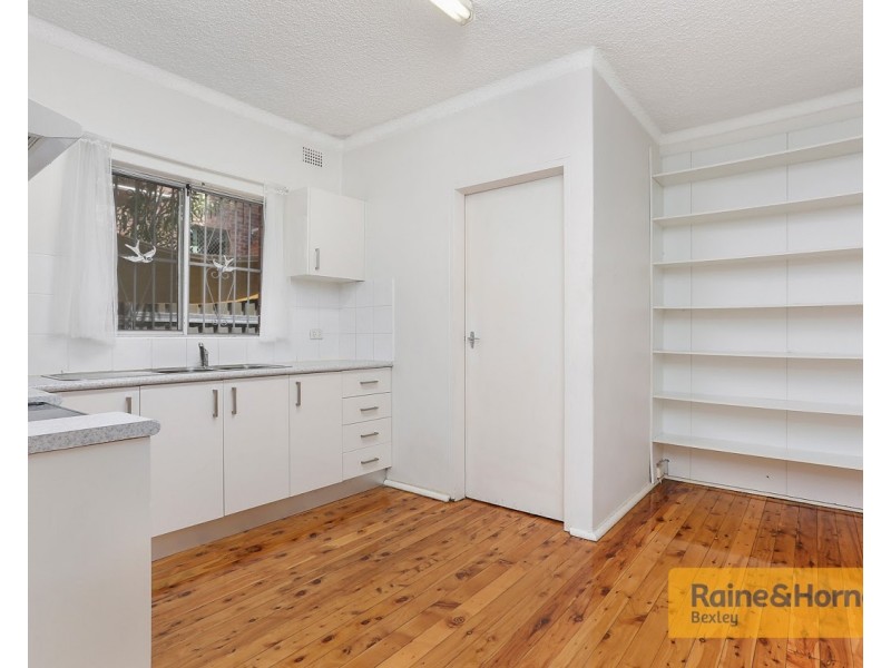 2/33 Claremont Street, Campsie NSW 2194