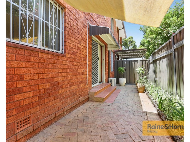 2/33 Claremont Street, Campsie NSW 2194