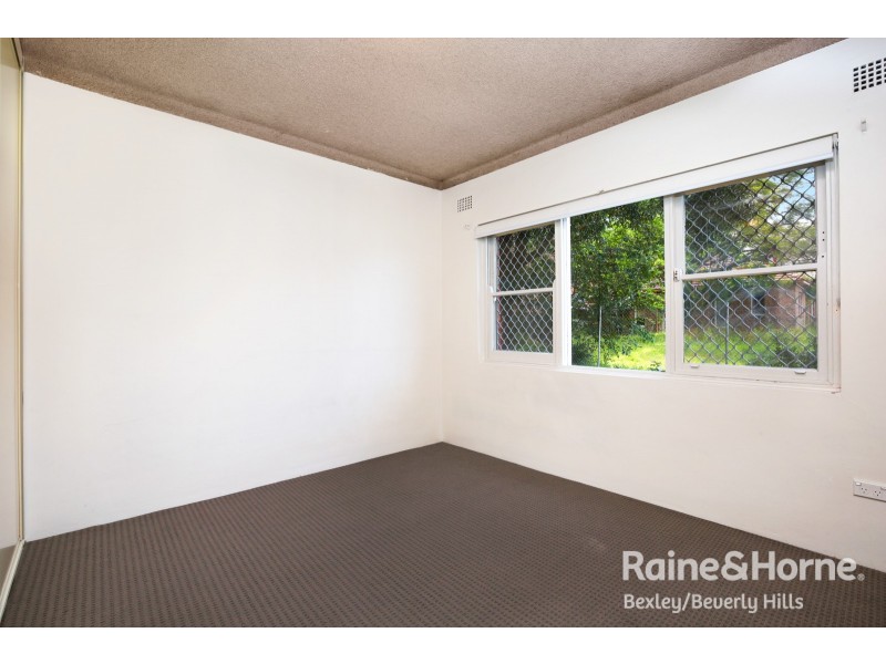 8/27 Gloucester Road, Hurstville NSW 2220