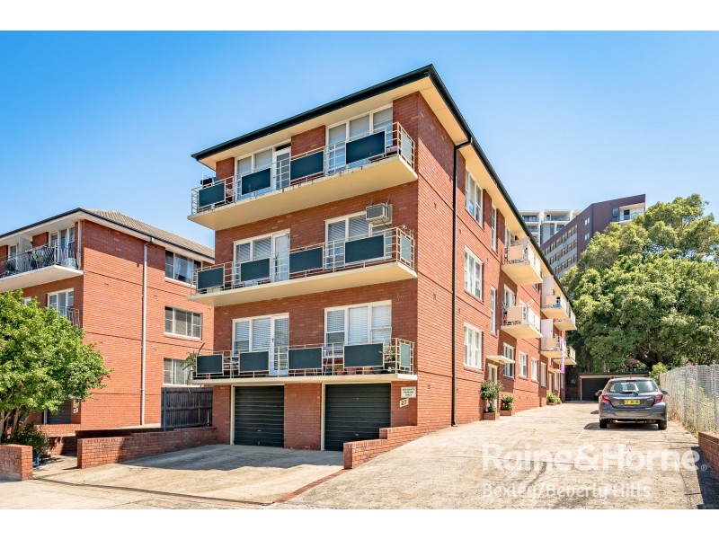 8/27 Gloucester Road, Hurstville NSW 2220