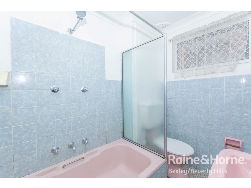 8/27 Gloucester Road, Hurstville NSW 2220